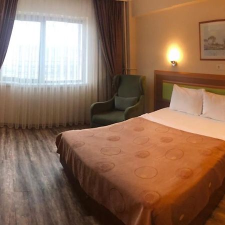 Hotel Villa Marina Bandırma Buitenkant foto