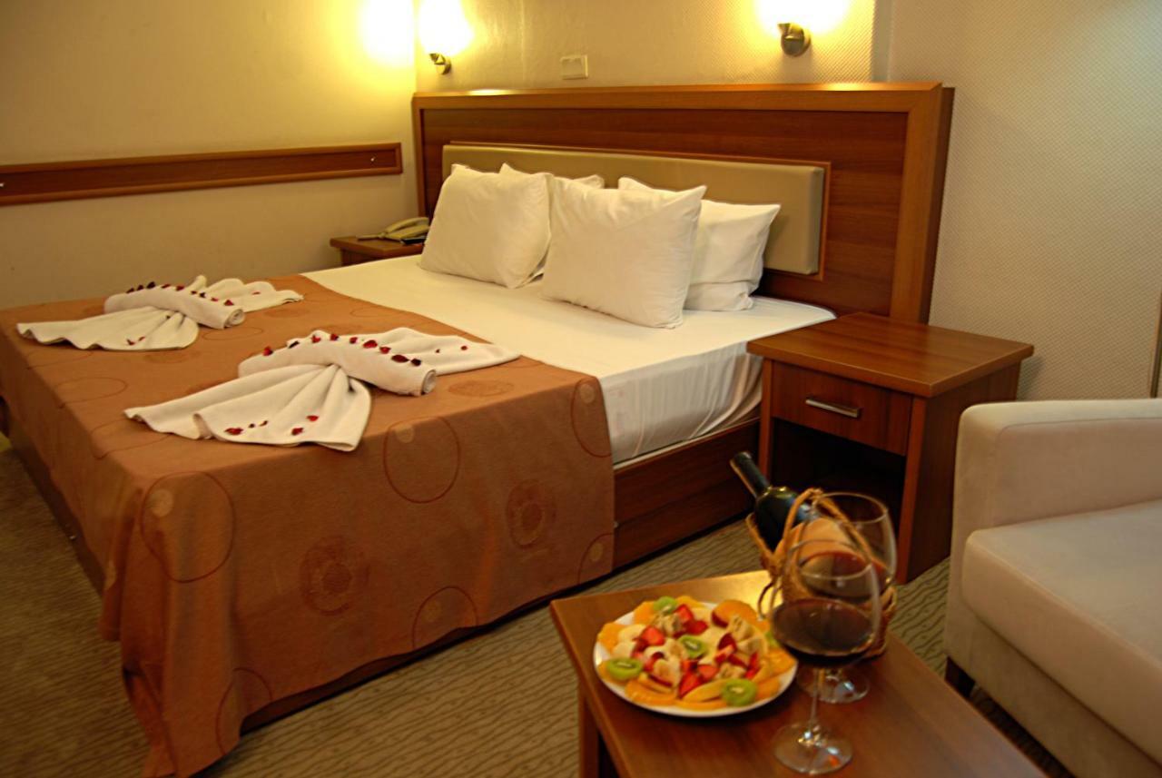 Hotel Villa Marina Bandırma Buitenkant foto