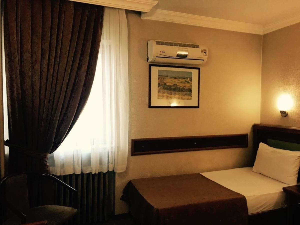Hotel Villa Marina Bandırma Buitenkant foto